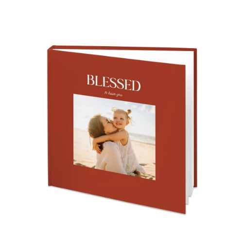 Monochrome Red Monochrome Red