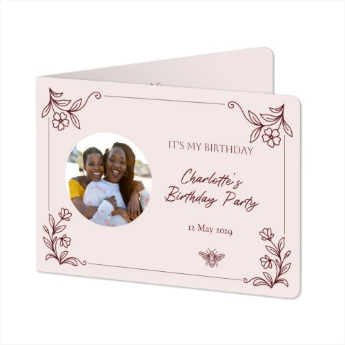 Gevouwen wenskaart liggend met ronde hoeken 14,3 x 10 cm Gevouwen wenskaart liggend met ronde hoeken 14,3 x 10 cm