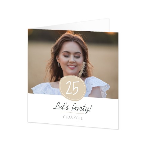 Folded Card Square 14,3 x 14,3 cm Folded Card Square 14,3 x 14,3 cm