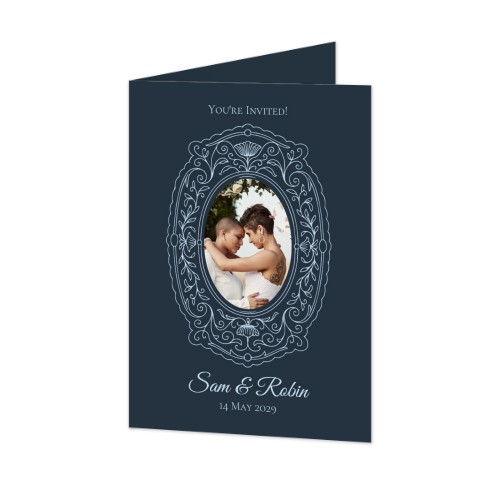 Folded Card Portrait 10 x 14,3 cm Folded Card Portrait 10 x 14,3 cm