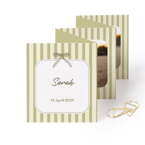 Fotokort 10 sidor Stående med Guldfärgat gem - 12 st (7,1 x 8,8 cm) Fotokort 10 sidor Stående med Guldfärgat gem - 12 st (7,1 x 8,8 cm)