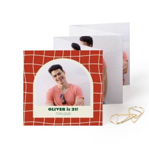 Carte portfolio carrée - trombone doré (lot de 12) (8 x 8 cm) Carte portfolio carrée - trombone doré (lot de 12) (8 x 8 cm)