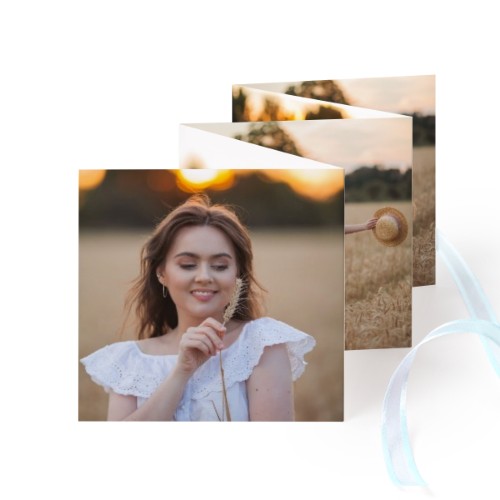 Fold out photo card Square Blue ribbon - set of 12 (8 x 8 cm) Fold out photo card Square Blue ribbon - set of 12 (8 x 8 cm)