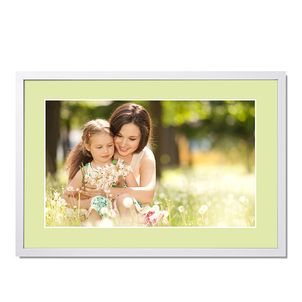 Classic frame - Light text Classic frame - Light text