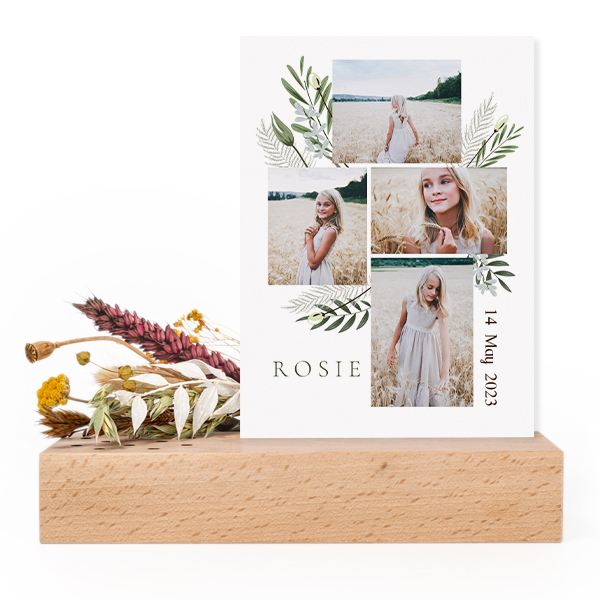 Forex card in wooden stand with dried flowers