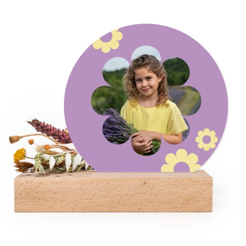 Ronde forex kaart in houten staander met droogbloemen