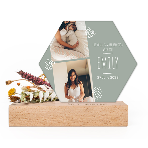 Hexagon forex kaart in houten staander met print en droogbloemen