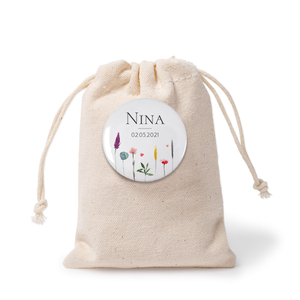 Small cotton bags with pin badge - set of 12