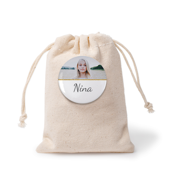 Small cotton bags with pin badge - set of 12