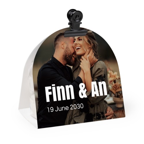 Snoepzakjes met afgeronde fotoverpakking en zwarte clip (set van 24) Snoepzakjes met afgeronde fotoverpakking en zwarte clip (set van 24)