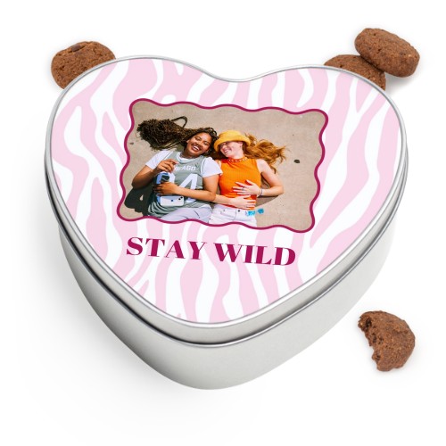 Cookie Tin Heart with Generous cookies Cookie Tin Heart with Generous cookies