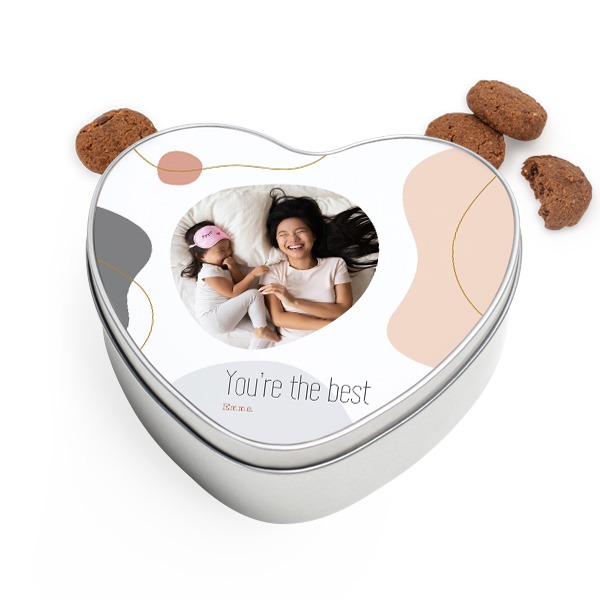 Cookie Tin Heart with Generous cookies Cookie Tin Heart with Generous cookies