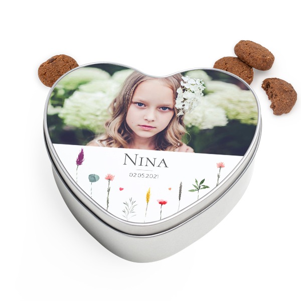 BoĂźte Ă biscuits coeur avec biscuits Generous BoĂźte Ă biscuits coeur avec biscuits Generous