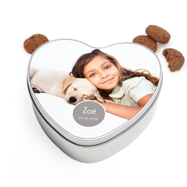 Cookie Tin Heart with Generous cookies Cookie Tin Heart with Generous cookies