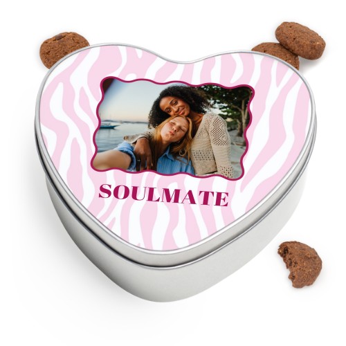 Cookie Tin Heart with Generous cookies Cookie Tin Heart with Generous cookies