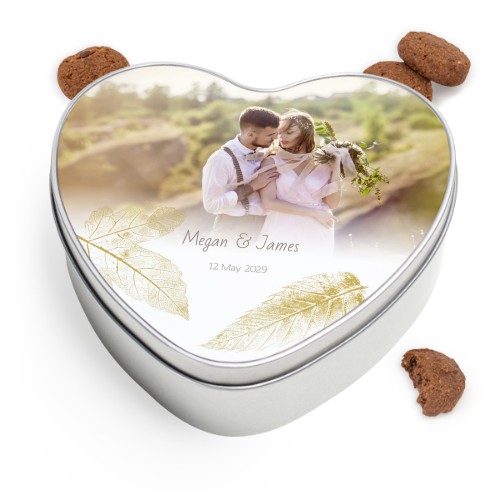 Cookie Tin Heart with Generous cookies Cookie Tin Heart with Generous cookies