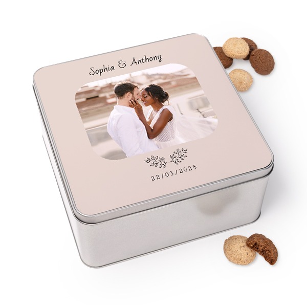 Cookie Tin Square with Generous cookies