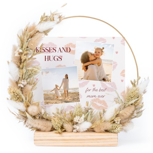 Dried flower wreath with 13 photo cards