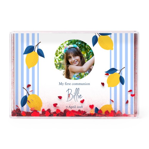 Photo frame with heart confetti