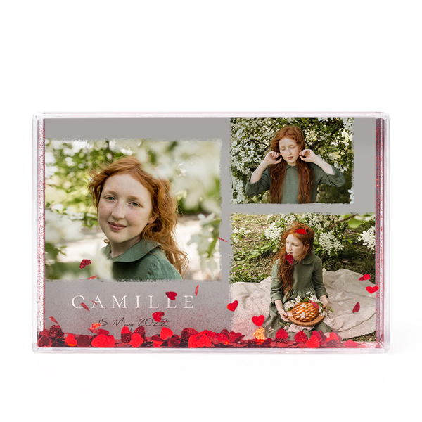 Photo frame with heart confetti