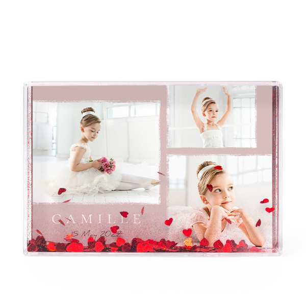 Photo frame with heart confetti