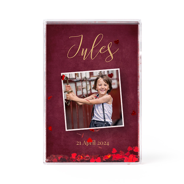 Photo frame with heart confetti