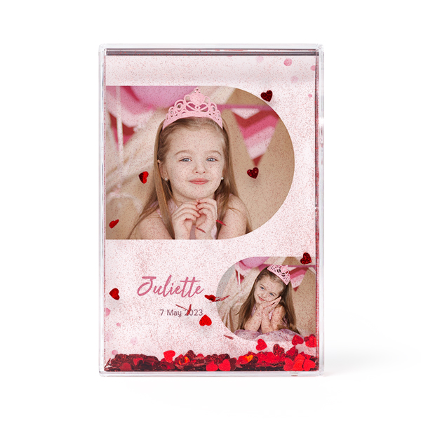 Photo frame with heart confetti