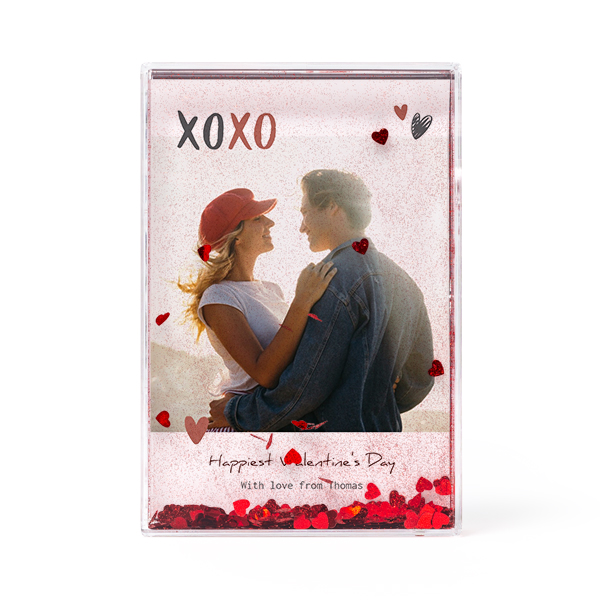 Photo frame with heart confetti