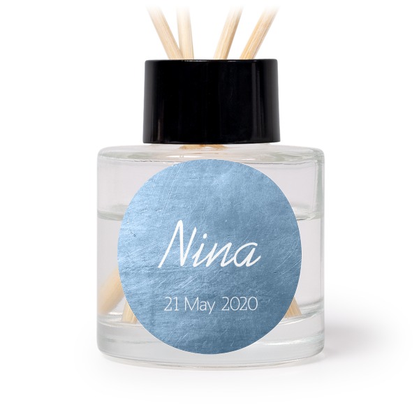 Abgerundete Ecken und metallischer Hintergrund