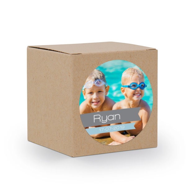 Lahjarasia beige pyöreillä tarroilla - 24 kpl Lahjarasia beige pyöreillä tarroilla - 24 kpl