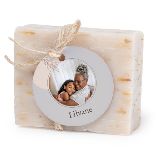 Boho-Stil mit Kreisen und Blättern