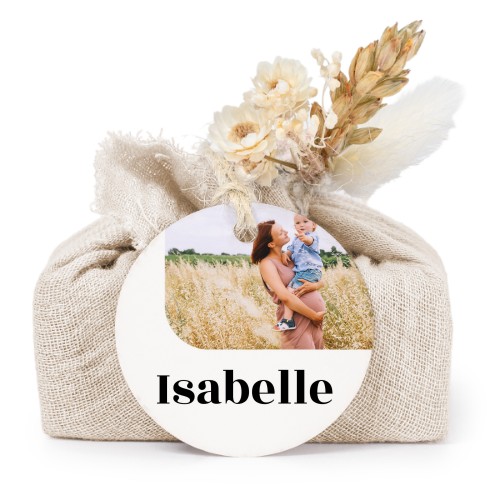 Såper i beige stoffinnpakninger med rundt merke (sett à 6)