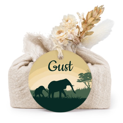 Såper i beige stoffinnpakninger med rundt merke (sett à 6)