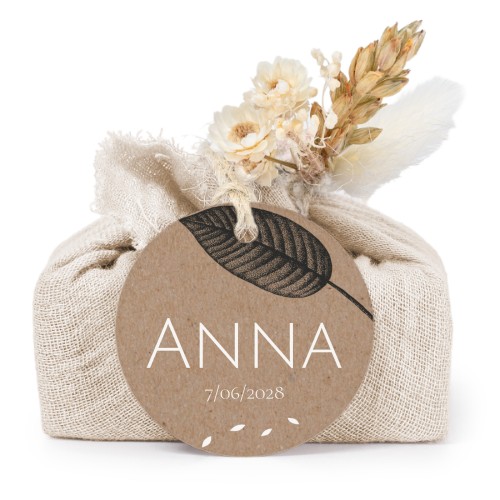 Lot de 6 savons avec emballage en coton beige et étiquettes rondes