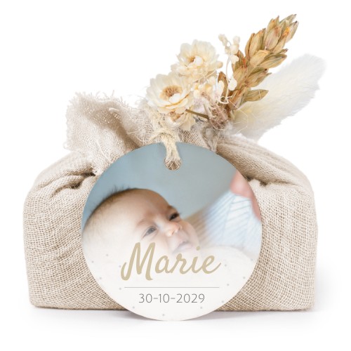 Såper i beige stoffinnpakninger med rundt merke (sett à 6)