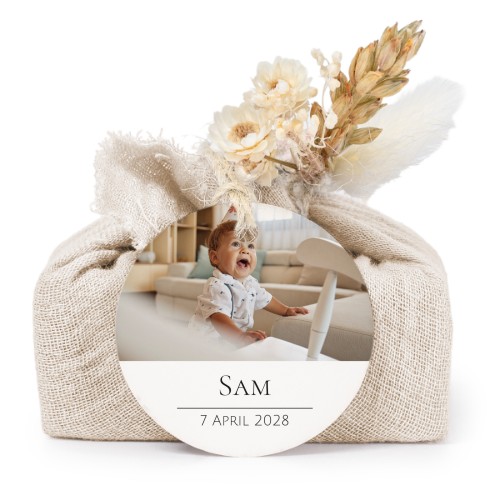 Seifen in beigefarbenem Tetra Pak mit rundem Etikett (6er-Set) Seifen in beigefarbenem Tetra Pak mit rundem Etikett (6er-Set)