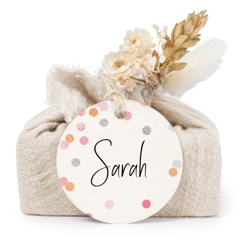 Lot de 6 savons avec emballage en coton beige et étiquettes rondes