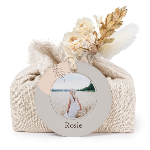 Lot de 6 savons avec emballage en coton beige et étiquettes rondes