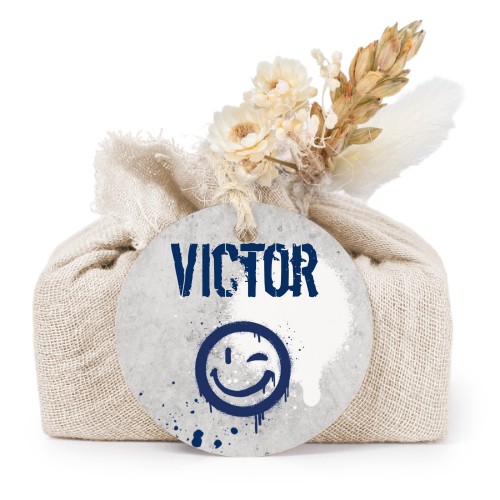 Såper i beige stoffinnpakninger med rundt merke (sett à 6)