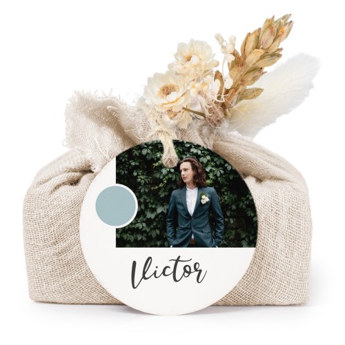 Lot de 6 savons avec emballage en coton beige et étiquettes rondes