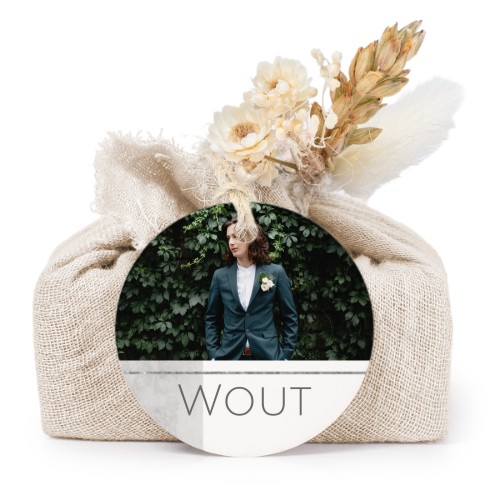 Tvålar i beige tygförpackningar med rund etikett (6 st)