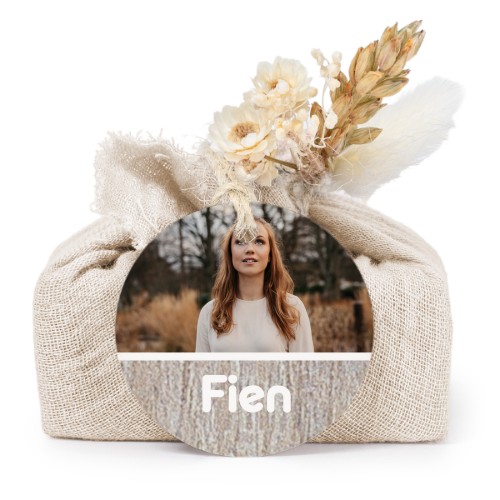 Beige cotton wrapped soaps with round label (6 pcs)