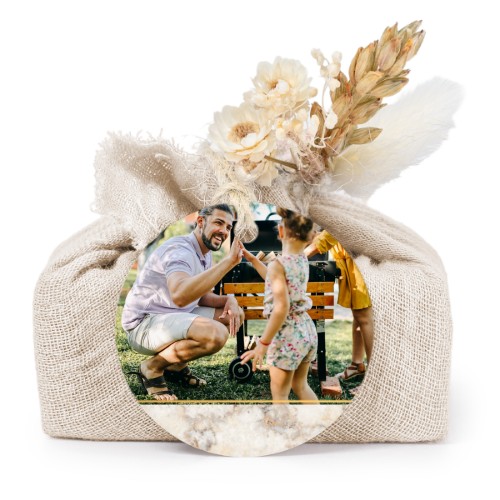 Lot de 6 savons avec emballage en coton beige et étiquettes rondes