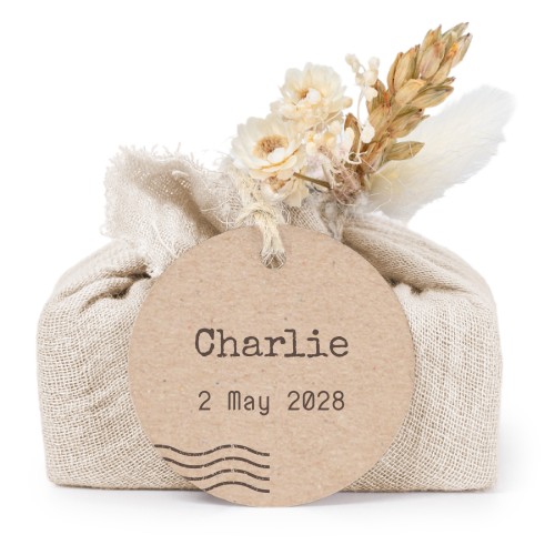 Tvålar i beige tygförpackningar med rund etikett (6 st)