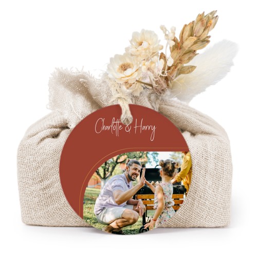 Lot de 6 savons avec emballage en coton beige et étiquettes rondes