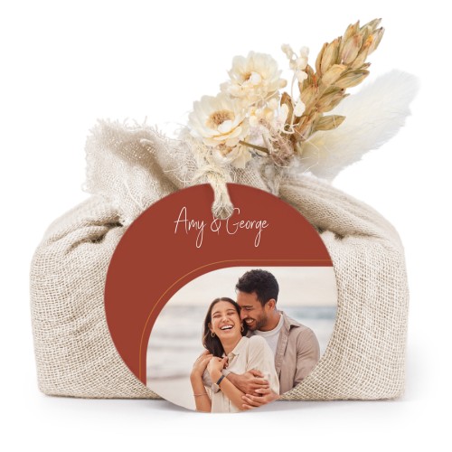 Lot de 6 savons avec emballage en coton beige et étiquettes rondes