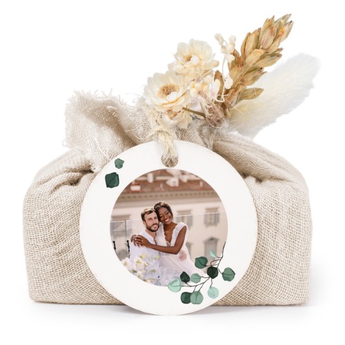 Lot de 6 savons avec emballage en coton beige et étiquettes rondes