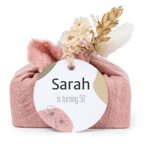 Såper i rosa stoffinnpakninger med rundt merke (sett à 6)