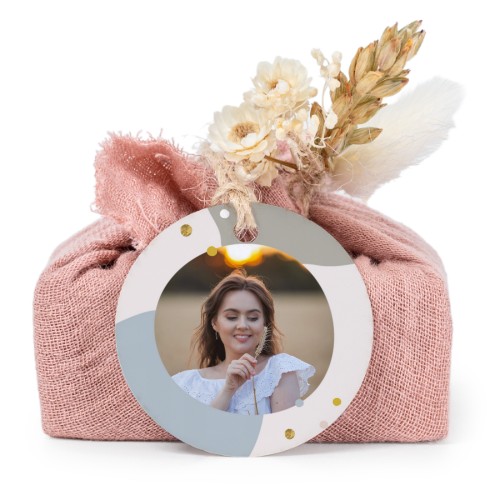 Pink cotton wrapped soaps with round label (6 pcs)