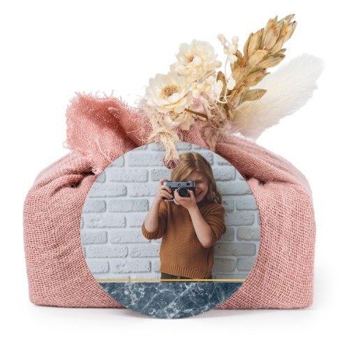 Såper i rosa stoffinnpakninger med rundt merke (sett à 6)